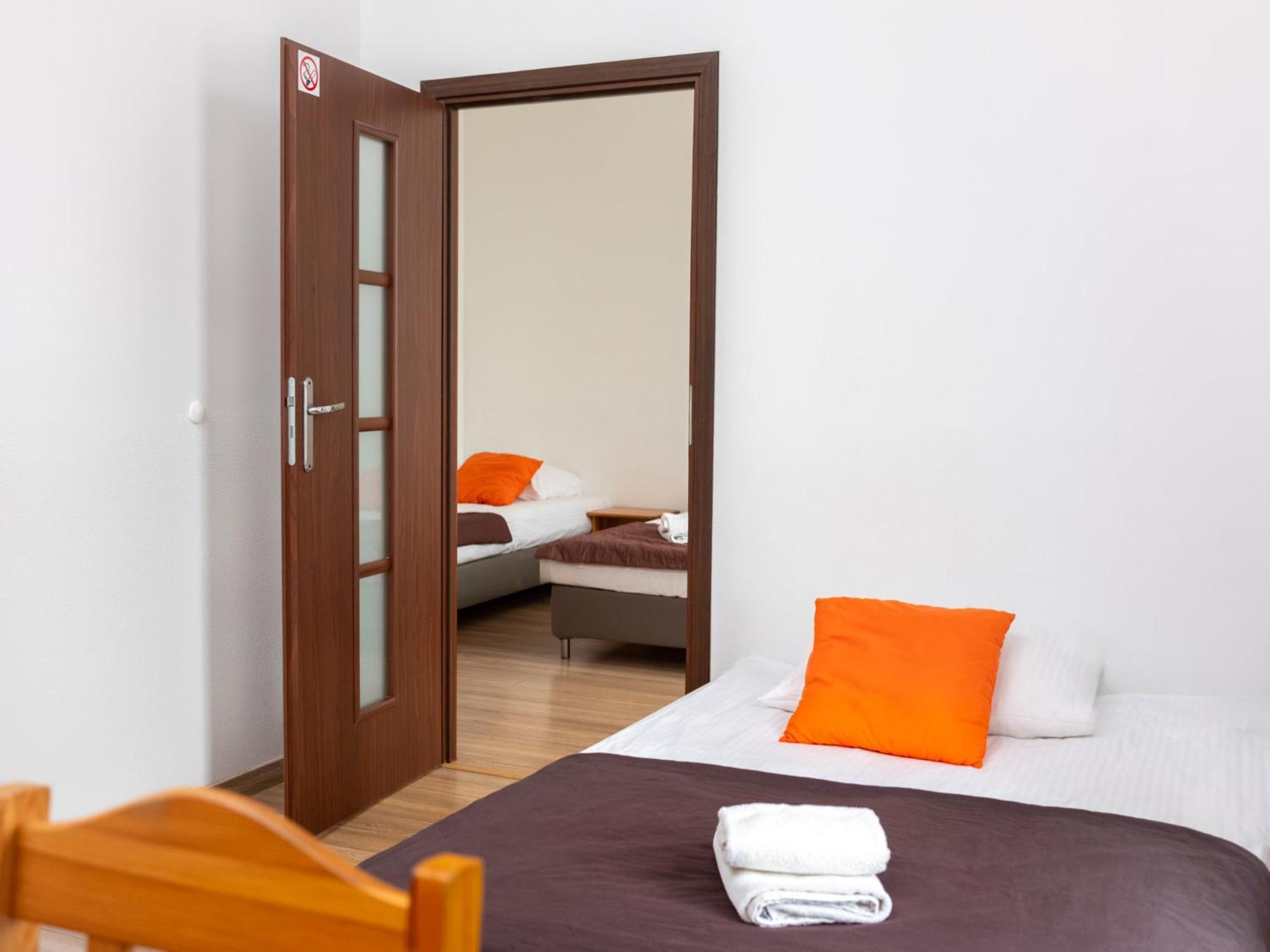 Aparthotel Station 2*